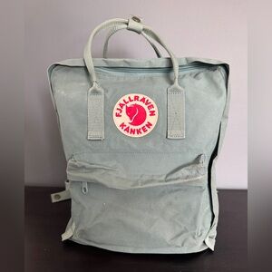 Fjallraven Original Kanken Backpack - Frost Green